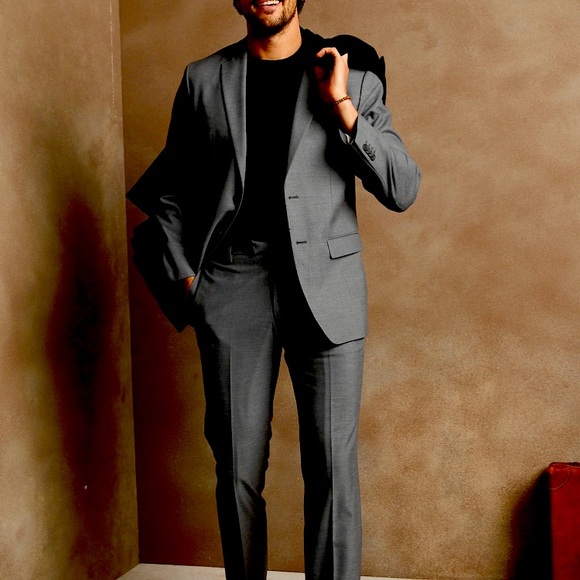 Banana Republic Men’ sharkskin grey jacket and trousers.